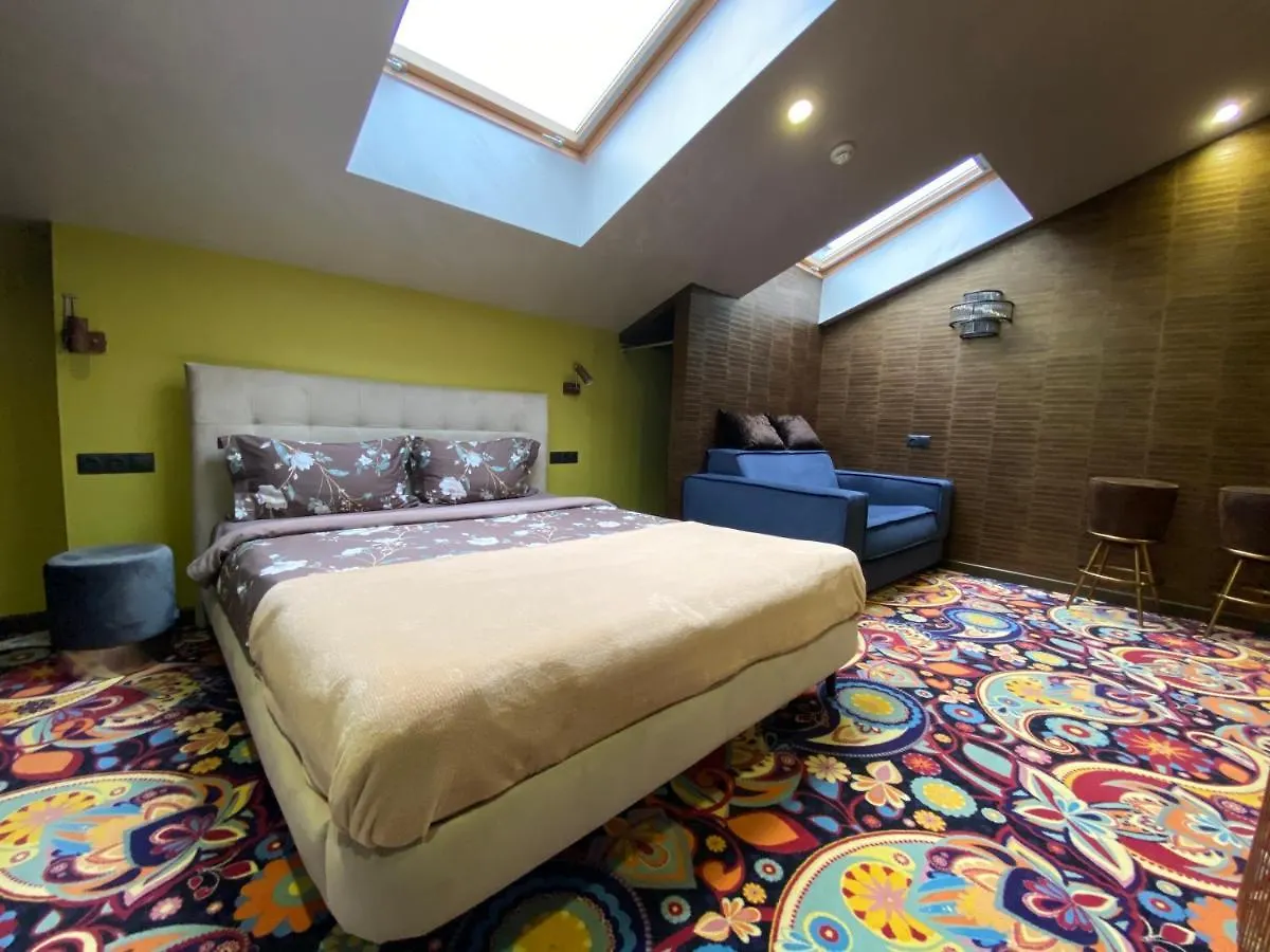 Aparthotel Artapart Vozdvigenka Kyiv Ukraine
